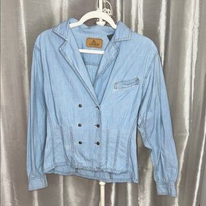 Vintage 90’s Liz Wear Light Blue Denim Button Up Blazer